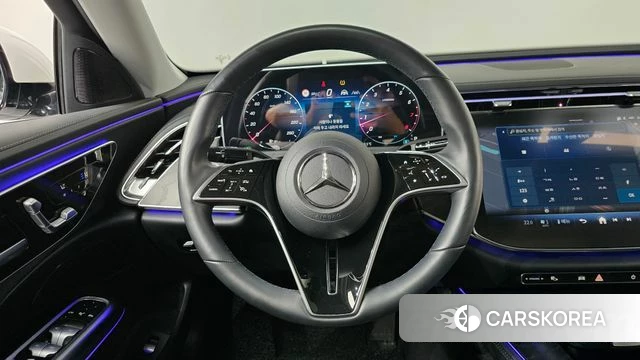 Mercedes-Benz E-Class W214 2024 Белый из Кореи, фото 5