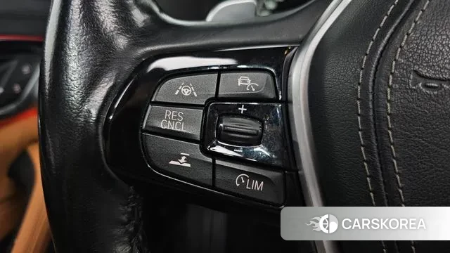 BMW 5 Series (G30) 2018 Белый из Кореи, фото 5