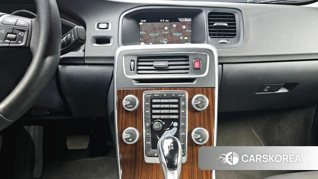 Volvo S60 2018 Серый из Кореи, фото 5