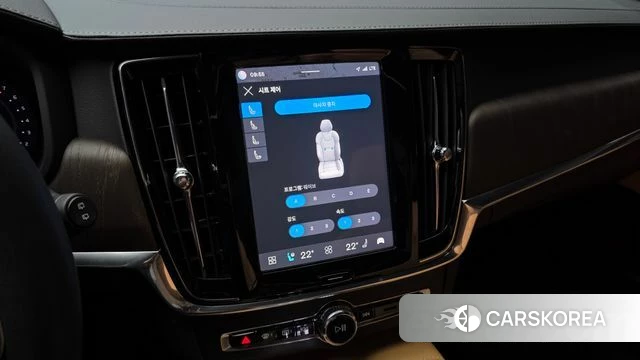 Volvo V90 Cross-Country 2023 Белый из Кореи, фото 5