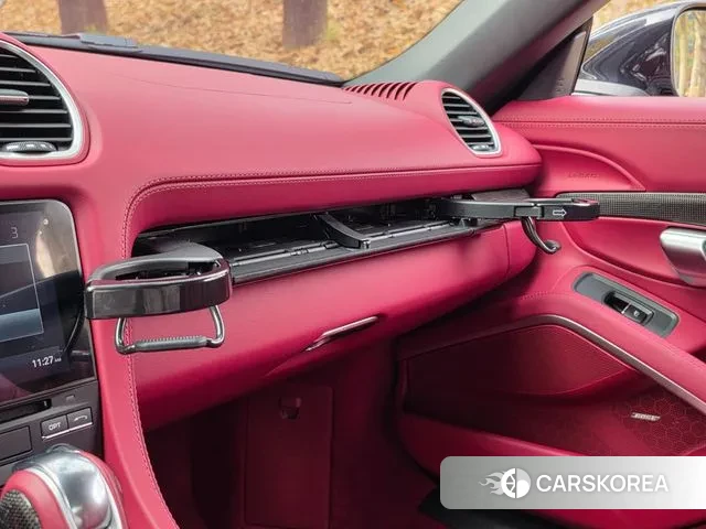 Porsche 718 Boxster 2023 Черный из Кореи, фото 5