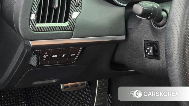 Kia Stinger Meister 2023 Серебристо-серый из Кореи, фото 5
