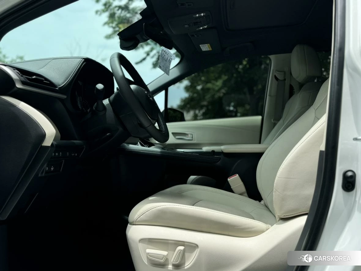 Toyota Saina 2024 Белый из Китая, фото 5