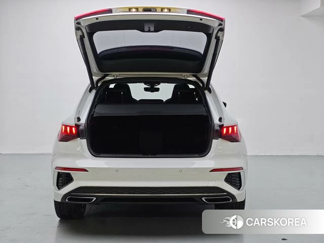Audi A3 2023 Белый из Китая, фото 5