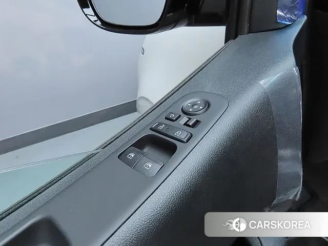 Hyundai Staria 2025 Белый из Кореи, фото 5