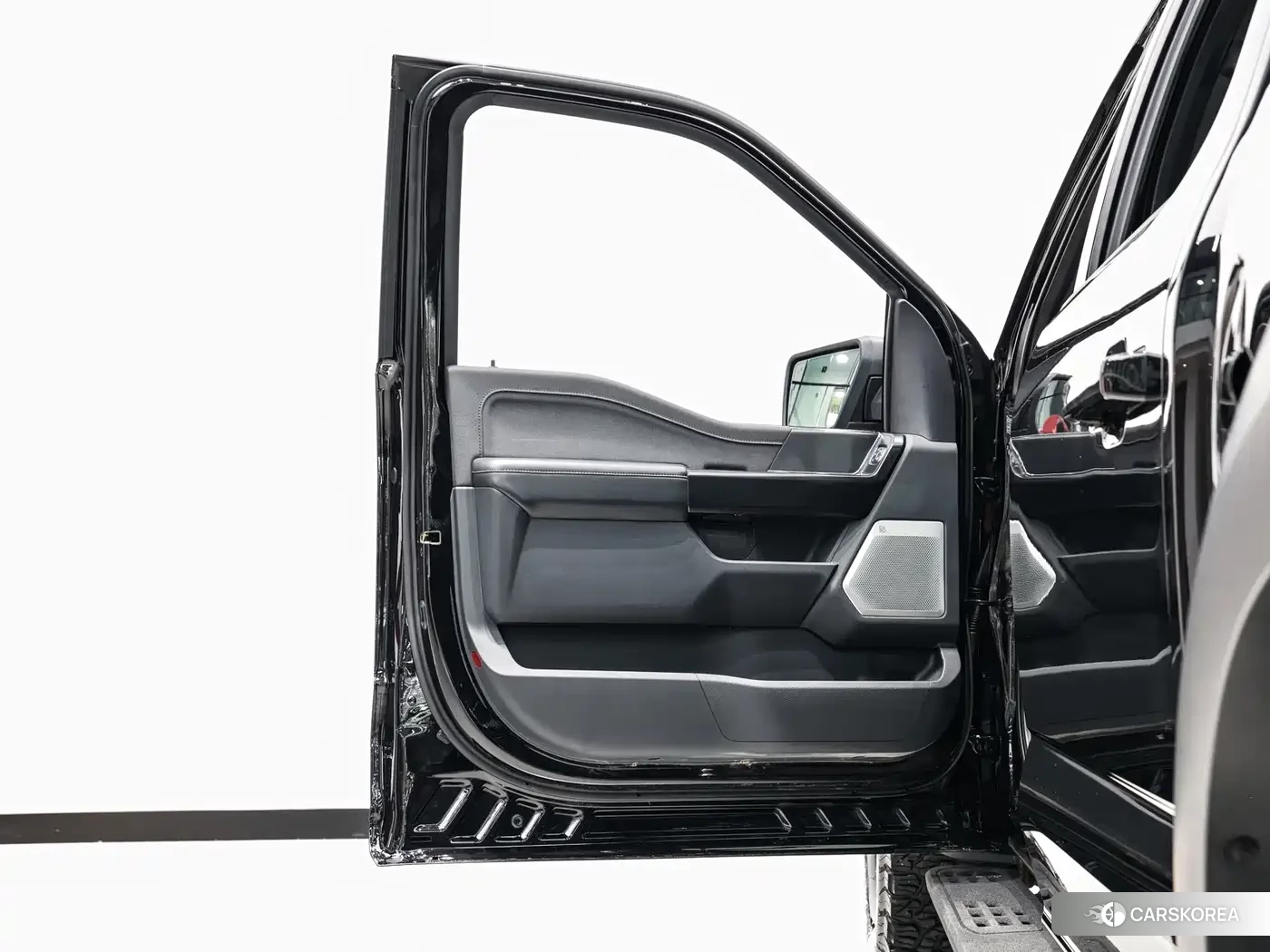 Ford F-150 2023 Черный из Китая, фото 5