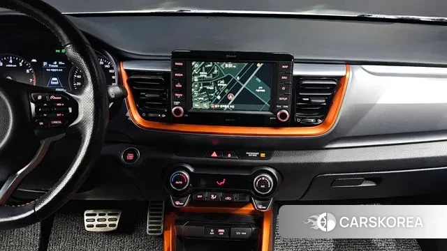 Kia Stonic 2018 Белый из Кореи, фото 5