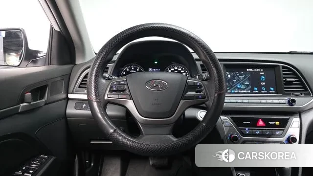 Hyundai Avante AD 2018 Белый из Кореи, фото 5