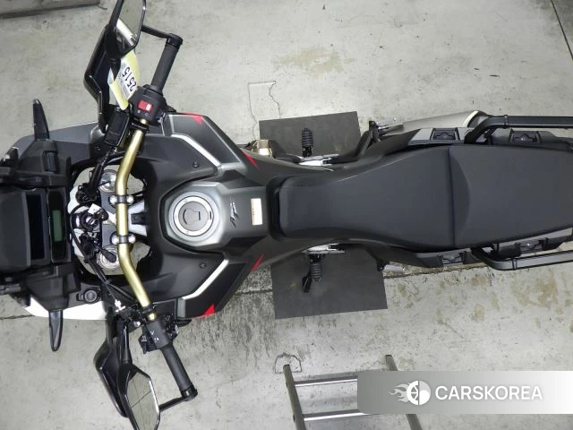 Проданный Honda CRF1100L AFRICA TWIN DCT id 3949797 из Японии, фото 2