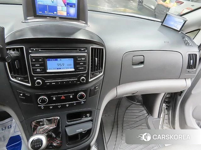 Hyundai The New Grand Starex 2018 Серебристо-серый из Кореи, фото 5