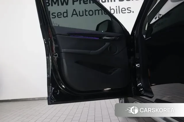 BMW X1 (F48) 2021 Черный из Кореи, фото 5