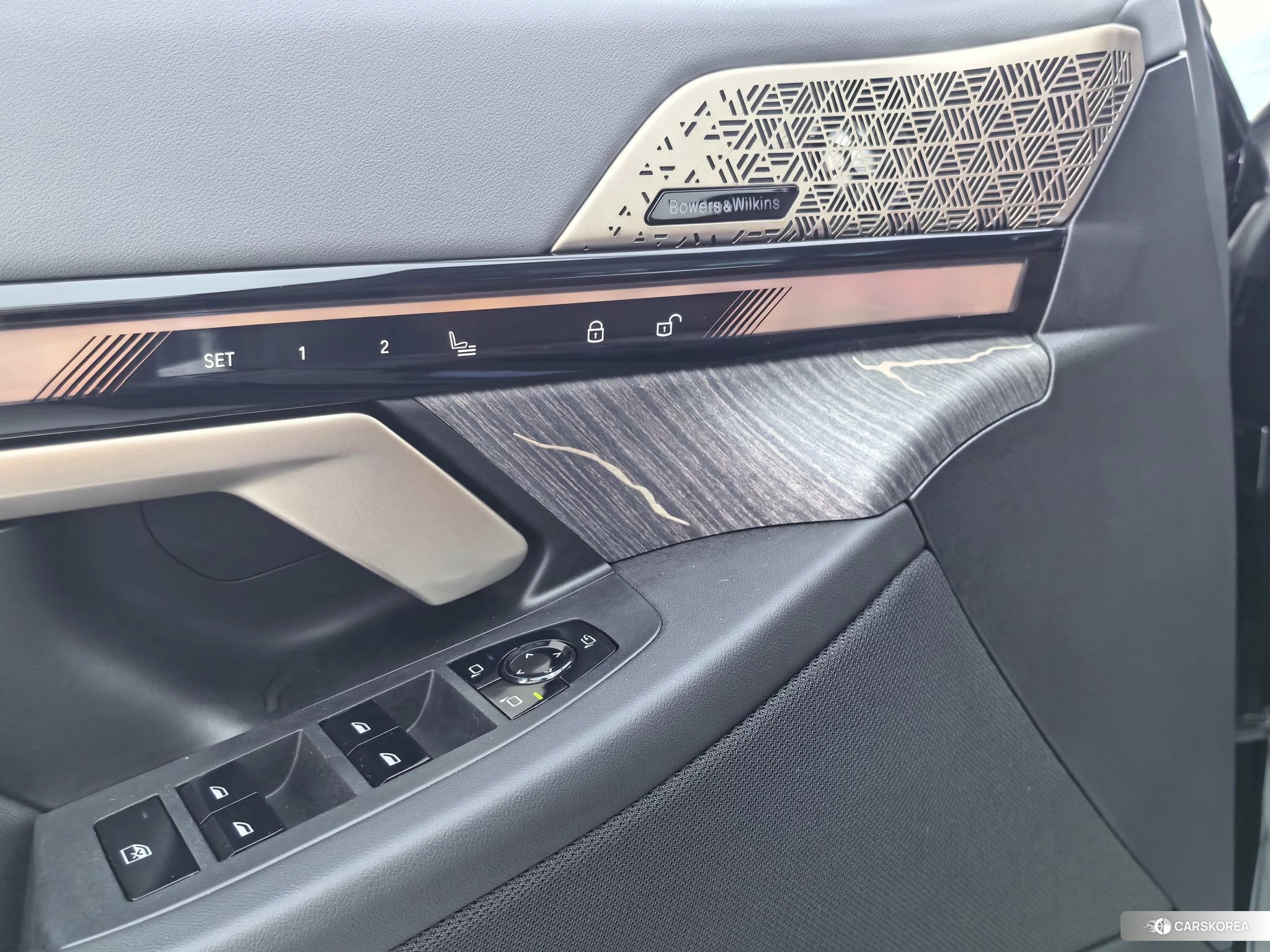 BMW 5 series 2024 Черный из Китая, фото 5