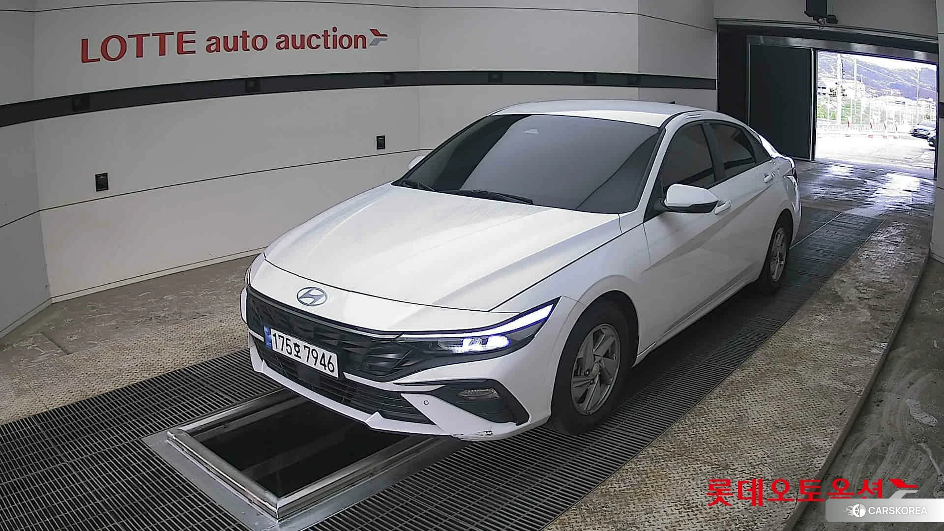 Hyundai Avante 2024 Atlas White из Кореи, фото 5