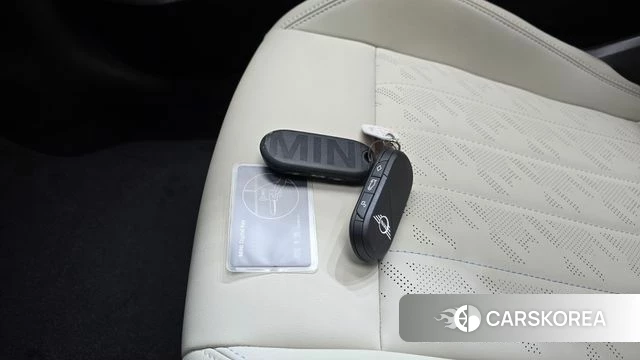 Mini Cooper S 4th Generation 2024 Черный из Кореи, фото 5