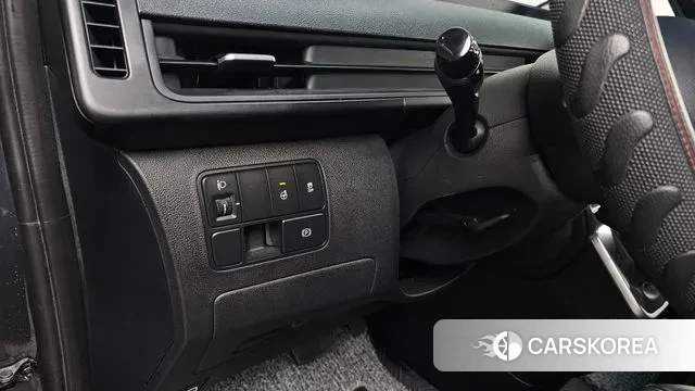 Hyundai Staria 2022 Серый из Кореи, фото 5