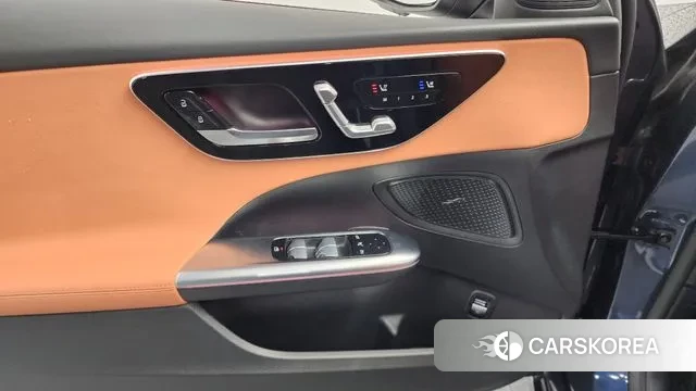 Mercedes-Benz C-Class W206 2025 Синий из Кореи, фото 5