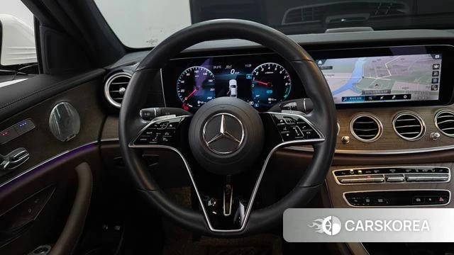 Mercedes-Benz E-Class W213 2021 Белый из Кореи, фото 5