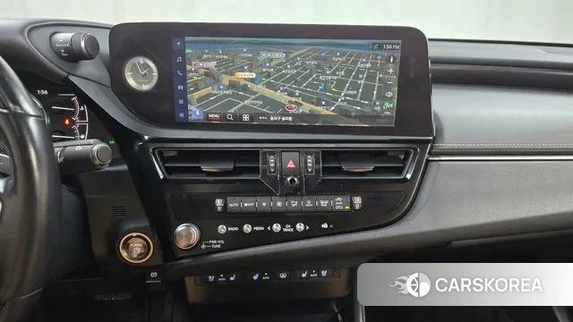 Lexus ES300h 7th generation 2024 Серый из Кореи, фото 5