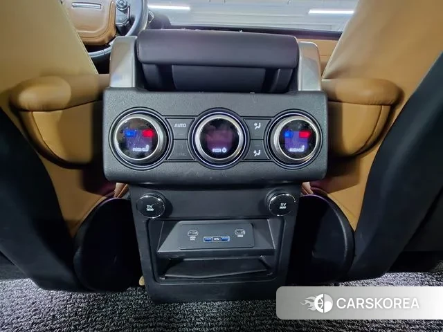 Land Rover Discovery 5 2018 Белый из Кореи, фото 5