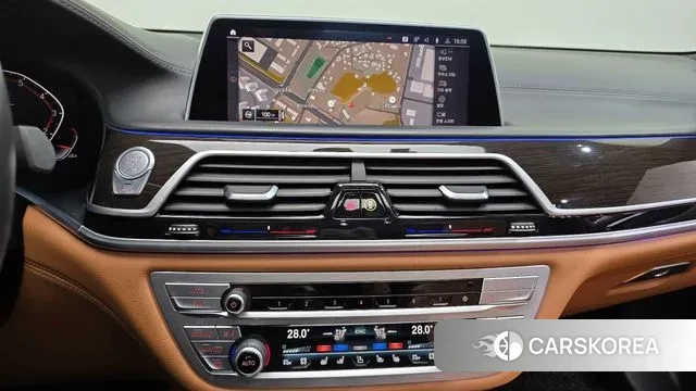 BMW 7 Series (G11) 2020 Белый из Кореи, фото 5