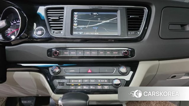 Kia All New Carnival 2018 Белый из Кореи, фото 5