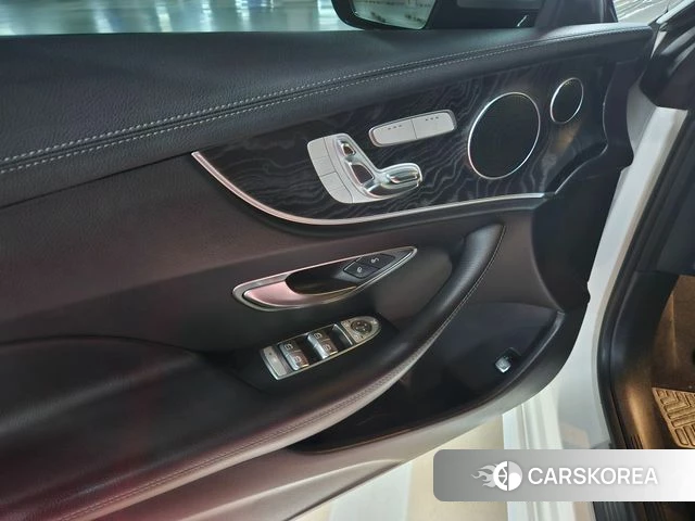Mercedes-Benz E-Class W213 2018 Белый из Кореи, фото 5