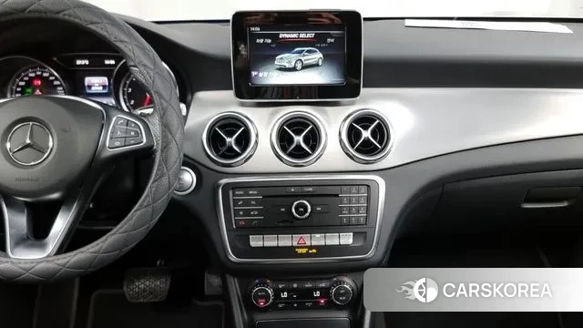 Mercedes-Benz GLA-Class X156 2018 Белый из Кореи, фото 5