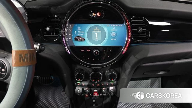 Mini Cooper S 2023 Жемчужный цвет из Кореи, фото 5