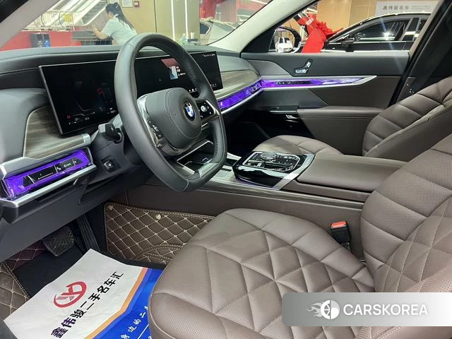 BMW 7 series 2025 Черный из Китая, фото 5