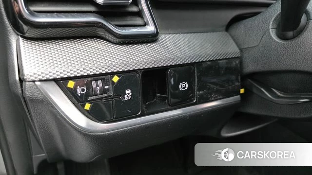 Kia Sportage 5th Generation 2022 Серебристо-серый из Кореи, фото 5
