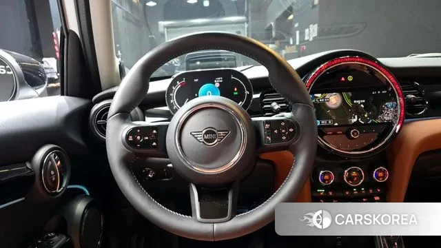 Mini Cooper S 2024 Белый из Кореи, фото 5