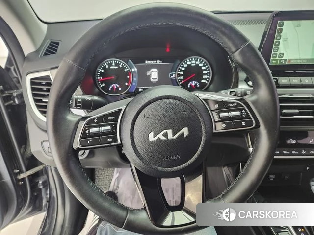 Kia Seltos 2022 Черный из Кореи, фото 5