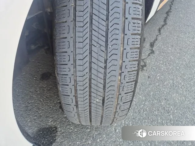 Kia Carnival 4th generation 2023 Белый из Кореи, фото 5