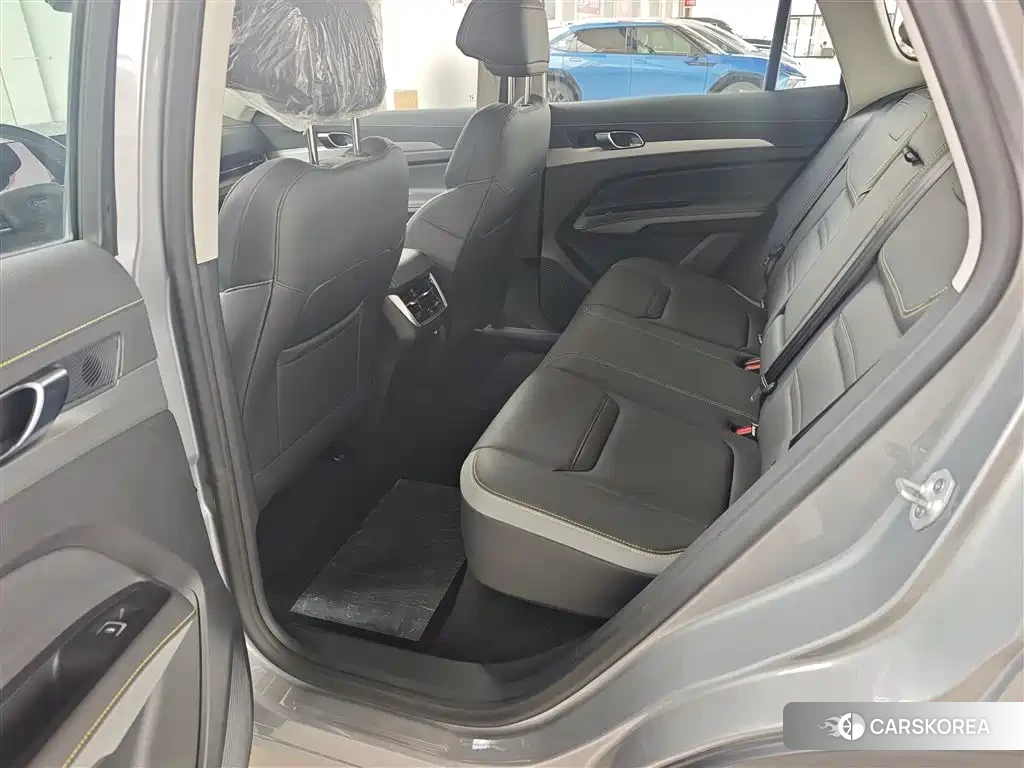 Ford Equator 2026 Silver/gray из Китая, фото 5