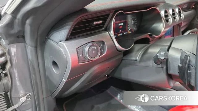 Ford Mustang 2021 Серый из Кореи, фото 5