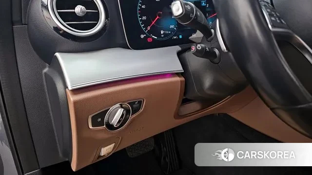 Mercedes-Benz E-Class W213 2021 Серый из Кореи, фото 5