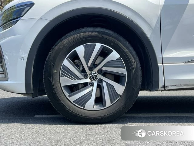 Volkswagen Tiguan L PHEV 2021 Белый из Китая, фото 5