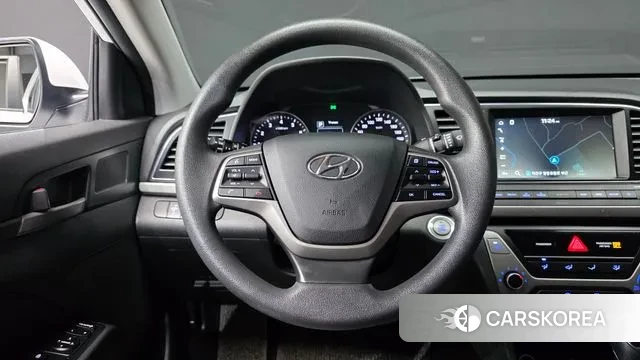 Hyundai Avante AD 2018 Белый из Кореи, фото 5