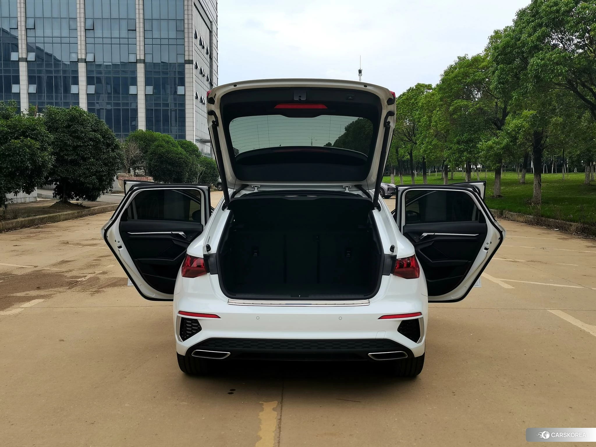 Audi A3 2021 Белый из Китая, фото 5