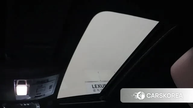 Lexus ES300h 7th generation 2024 Белый из Кореи, фото 5