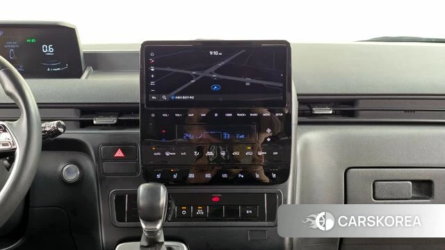 Hyundai Staria 2023 Желтый из Кореи, фото 5