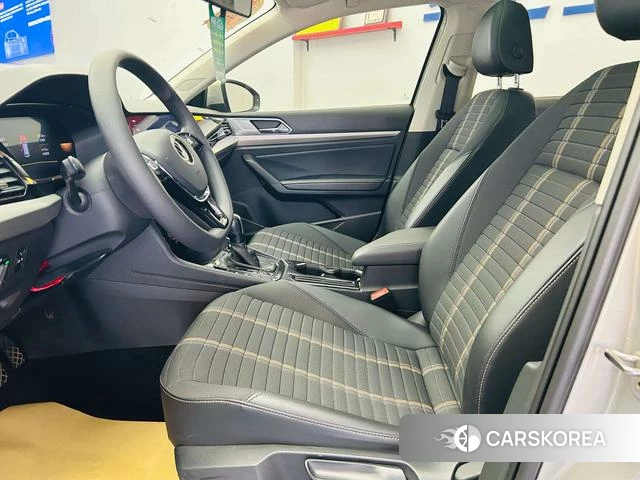 Volkswagen Lavida 2022 Серебристо-серый из Китая, фото 5