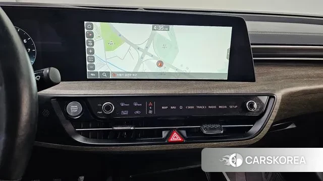 Kia K8 2024 Серебристо-серый из Кореи, фото 5