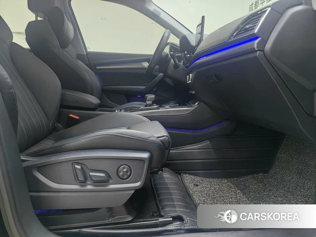 Audi Q5L 2023 Черный из Китая, фото 5