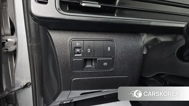 Hyundai Staria 2021 Серебристо-серый из Кореи, фото 5