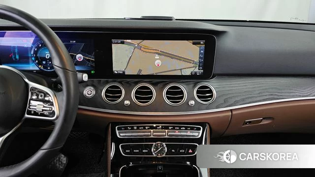 Mercedes-Benz E-Class W213 2019 Белый из Кореи, фото 5