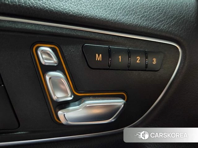 Mercedes-Benz GLA-Class X156 2018 Черный из Кореи, фото 5