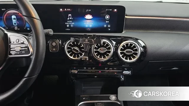 Mercedes-Benz A-Class W177 2020 Белый из Кореи, фото 5