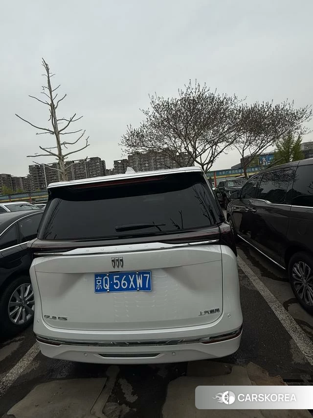 Buick GL8 2025 Белый из Китая, фото 5
