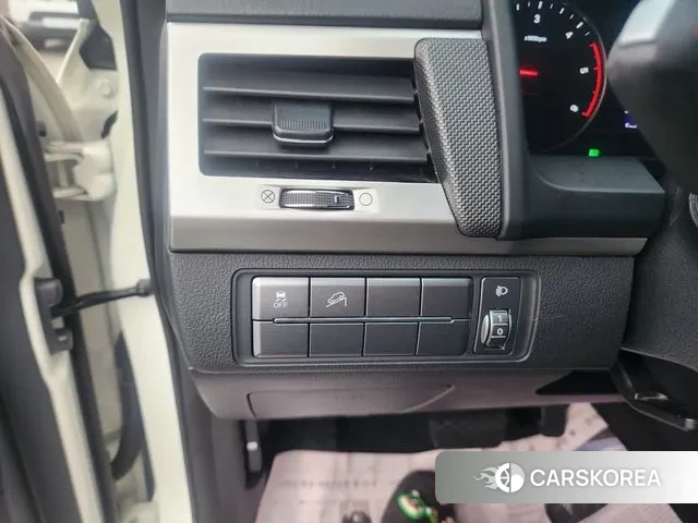 Ssangyong Rexton Sports 2019 Белый из Кореи, фото 5